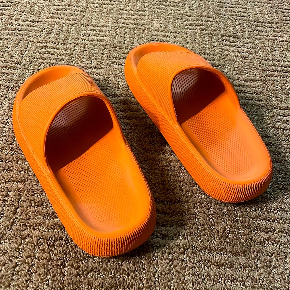 The Cloud Cushion Slides ORANGE size US women’s 5.5 men’s 3.5 euro 35.5 nonslip